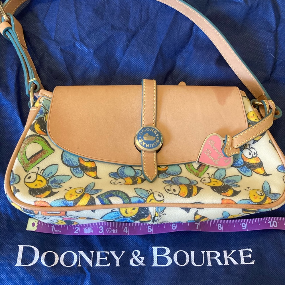 Dooney and Bourke bee shoulder bag